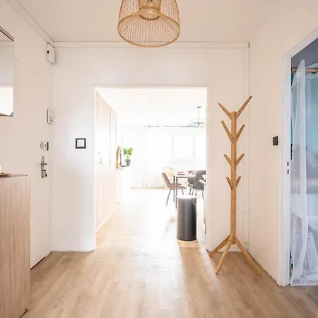 Beautiful In Downtown Schuman *